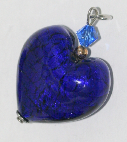 Murano Heart Aurora (1.25 x1.25 in.) # 06 - Click Image to Close